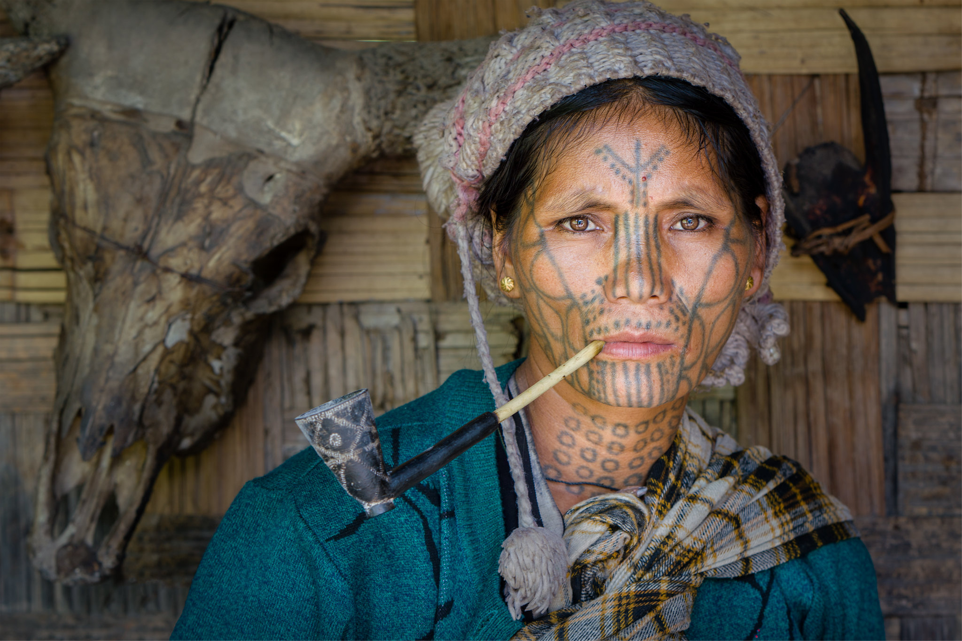Tattoo Face Chin Women Photography Tour